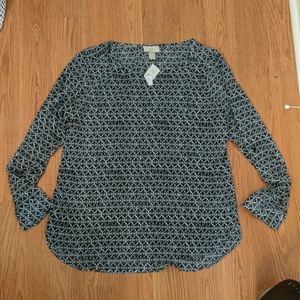 Blouse with damask style print